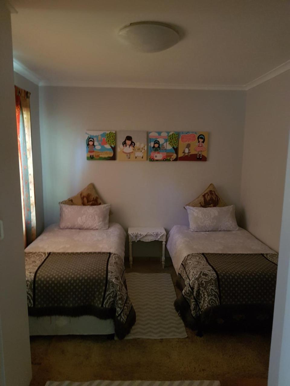 Te Amo Guesthouse สเตลเลนบอช ภายนอก รูปภาพ