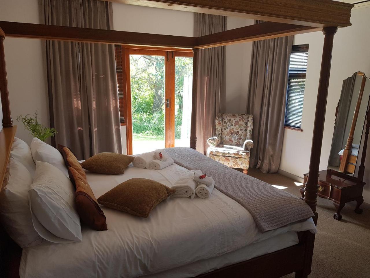 Te Amo Guesthouse สเตลเลนบอช ภายนอก รูปภาพ