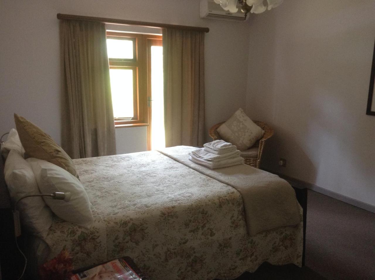 Te Amo Guesthouse สเตลเลนบอช ภายนอก รูปภาพ